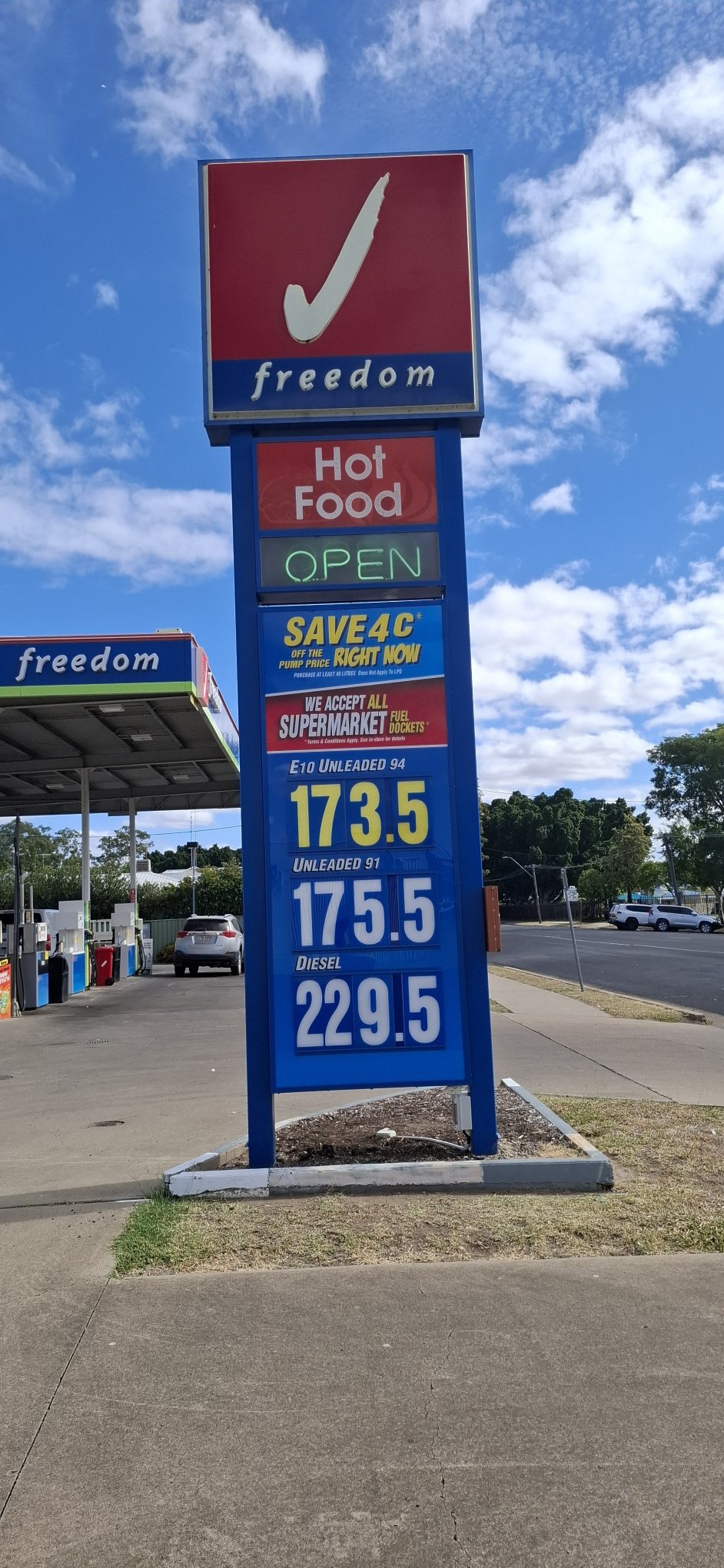 Commercial fuel price sign before digital signage electrical upgrade
